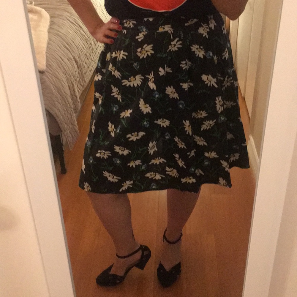 Sweet daisy print vintage swing skirt